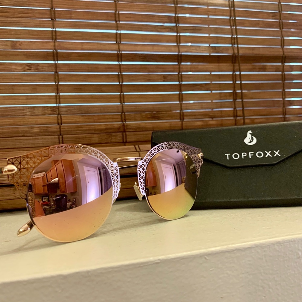 TOPFOXX ANGEL • Rose Gold Women’s Sunglasses 💕🕶